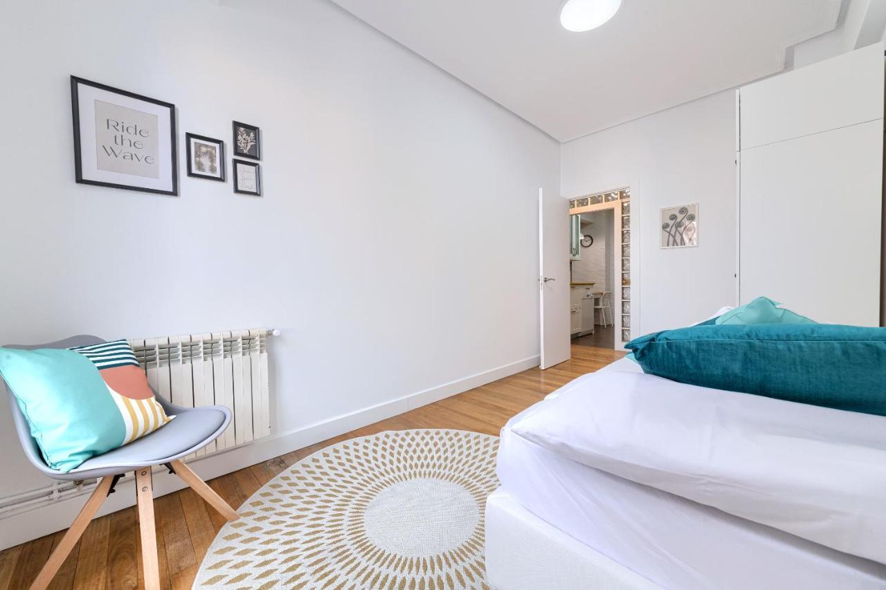 Апартаменти Iturribide Hogar Moderno Junto Al Metro Більбао Екстер'єр фото